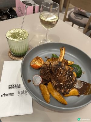 與閨蜜享用美味晚餐😋