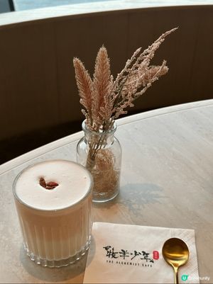 喺將軍澳單車公園踩完單車，去咗將軍澳單車館入面嘅牧羊少年咖啡