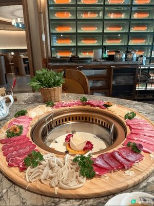 🌸「香江花月」懷舊風情火鍋店🌸 

荃灣分店以製衣紡