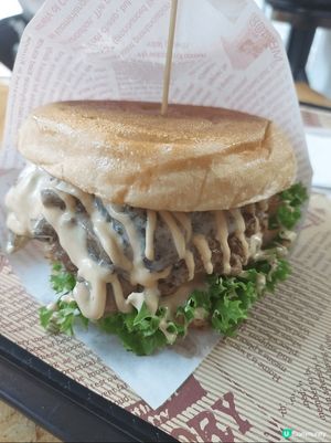 尖沙咀手打牛肉漢堡，Burger Mate的黑松露牛肉漢堡真