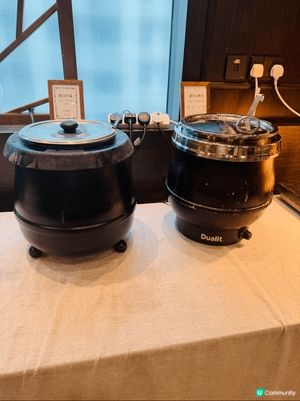 今個9月嚟銅鑼灣協奏坊西餐廳可以＄118任食煙三文魚、凍蝦、