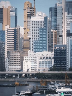 藍天白雲下嘅啟德郵輪碼頭公園天台都係一個唔錯嘅打卡熱點
養