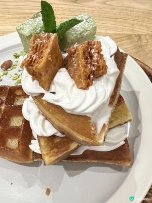 開唔開心試咗先知嘅開心果蜜糖窩夫 🧇