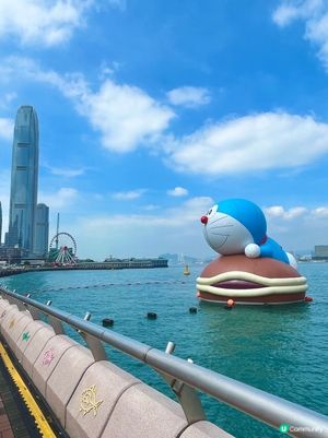 維港海上巡遊！多啦A夢勁吸睛🤩 影相打卡一流！📸