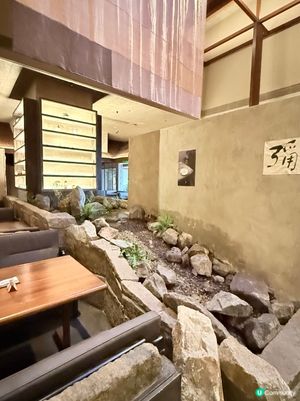 好！這就為你準備兩個用廣東話寫的社交媒體標題：

仙境級美食