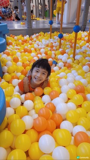 考完試又約表哥去黃竹坑新開幕嘅MosKiddo玩🥳

