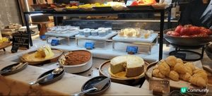 麗晶酒店甜品冇得輸 ，真的好看又好味 ，值得一試 再試。
