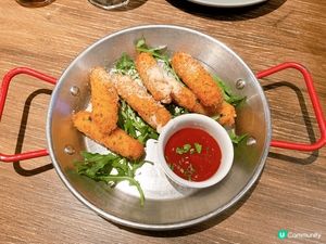 這個是位於旺角朗豪坊的Pizza Maru。十分推薦吃薄餅和