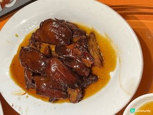 甘棠燒鵝-香港美食首推燒臘，燒臘首推燒鵝及叉燒，這家位於銅鑼