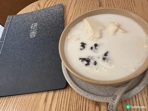 飯後甜品我首選會去「研香」，佢嘅即磨合桃糊夠香夠”傑”，令我