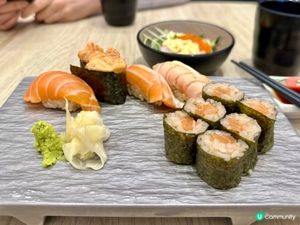 鰹烏冬，原來壽司刺身都掂🍣🥢