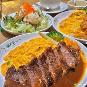 滿天星士多啤梨芭菲