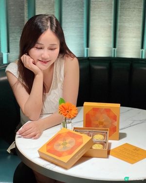 半島酒店芒果布甸月餅，你試過未？