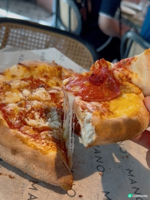 又要嘆個 brunch 💕 食個意式辣肉腸薄餅