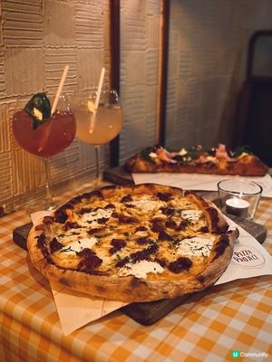 手工薄餅專門店！聖誕限定主題🍕抽獎🎁！