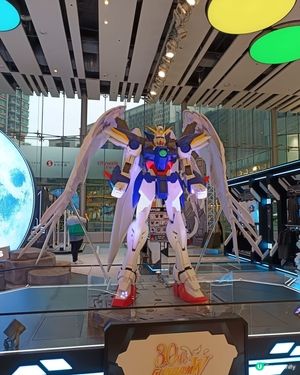 《機動戰士高達》與《高達W》