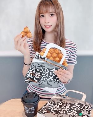 1️⃣ 🎂 一歲喇！連日勁抵🎉🛍️ 每日28個免費菠蘿包！
