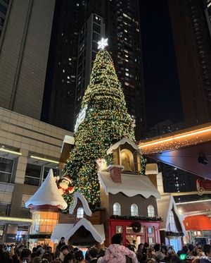 深圳灣萬象城聖誕打卡！🎄✨ 金紅佈置超吸睛！