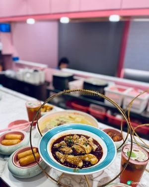 少女心嘅裝修竟然藏着名乎其實既鮮香麻辣？！