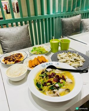 鑽石山➡️➡️➡️元元酸菜魚