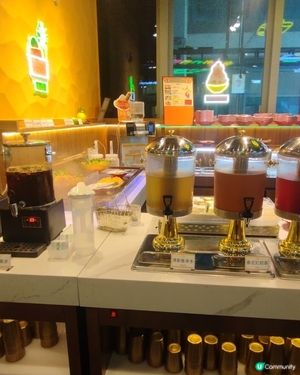 今日去咗觀塘亞太中心到食泰金鍋泰國自助餐，仲有一人邊爐鍋