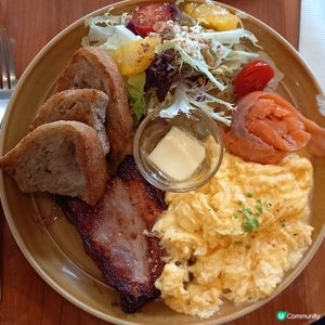 全日早餐。Black sugar