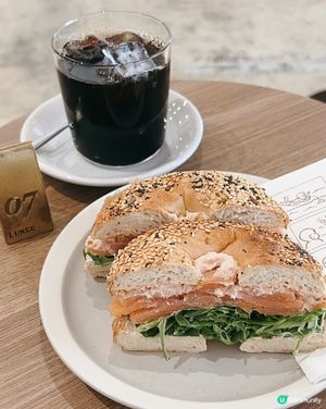 Chill爆愛店🧡煙三文魚明太子吞拿魚醬Bagel🥯卡路里⁉️