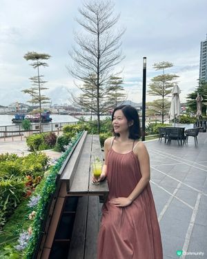 上星期去了Soho West,由南昌站B出口向海濱方向行便到
