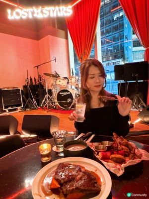 K11 Lost Star琥珀燈光好有feel ✨