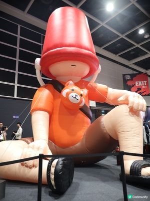 6米高BUCKET MAN+法國賭神降臨Comic Con