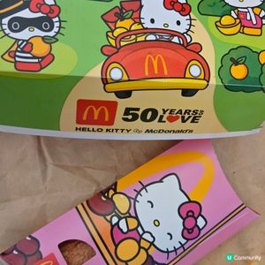 呢個黃金脆薯牛堡🐂唔太辣,嗰黑椒都幾惹味,加埋紅豆麻糬批都