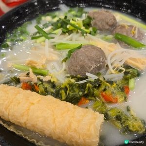 湯加雪菜牛丸米線