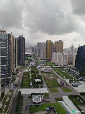 俯瞰港鐵啟德站廣場