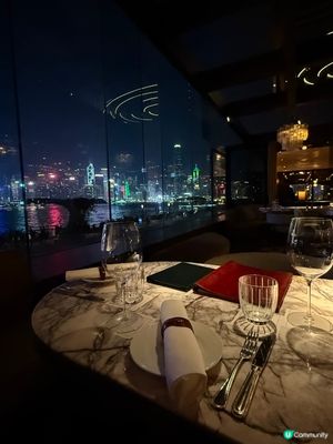 維港海景浪漫約會😍！打卡美食推介！🌃