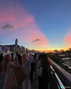 尖咀海旁靚景🌅！日落維港超正！😍