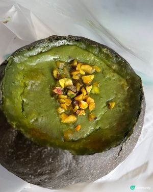 竹炭開心果布丁法包