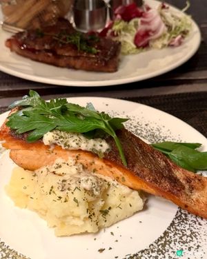 抵食西餐 . 高質牛扒