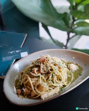 大學站高質意粉漢堡小店