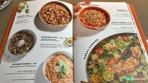 花廚@啟德天璽天
有室內室外，室外可攜帶寵物一起進餐
食