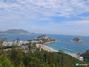 坐9號巴士去石澳應該坐左邊還是右邊？