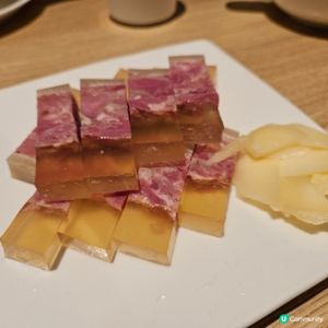 朋友從外國回來~ 吃上海菜招待