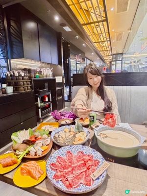 同屋企人吃大餐🥳圍爐吃到飽就最happy啦❤️這次選了位於