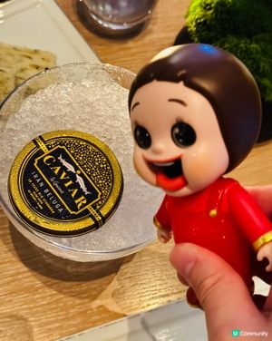 今日帶埋燦燦去｢朝聖｣,呢餐飯真係由地底食到上天棚,國際化到