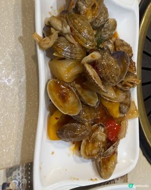 金滿洞在佐敦，午餐138元任飲任食，非常抵食