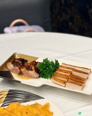 《灣仔中菜館 必試焦香厚切叉燒皇🔥》