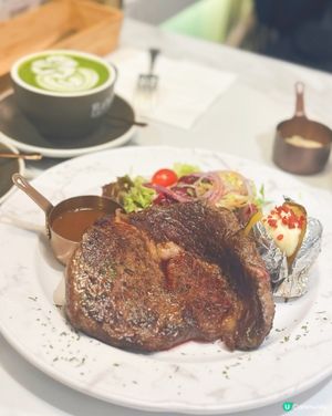 裕民坊YM² 開咗之後,發覺有好多嘢食,加上新裝修,餐廳內外