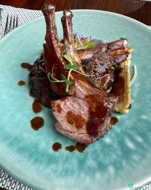 Hotel Icon $288 起，綠意滿瀉！😋