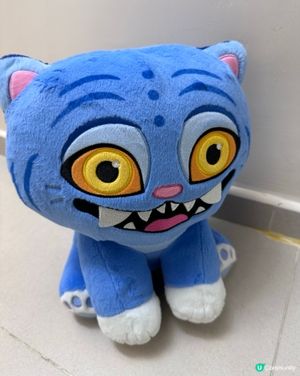 可愛的惡魔藍貓