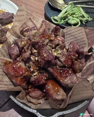 港女就係鍾意打卡影靚相🧏🏻‍♀️📷 牡羊都等到眼訓準備走啦🐑COME