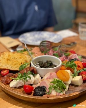 🎠 Dirty Skillet｜旋轉木馬下的歐陸味覺派對